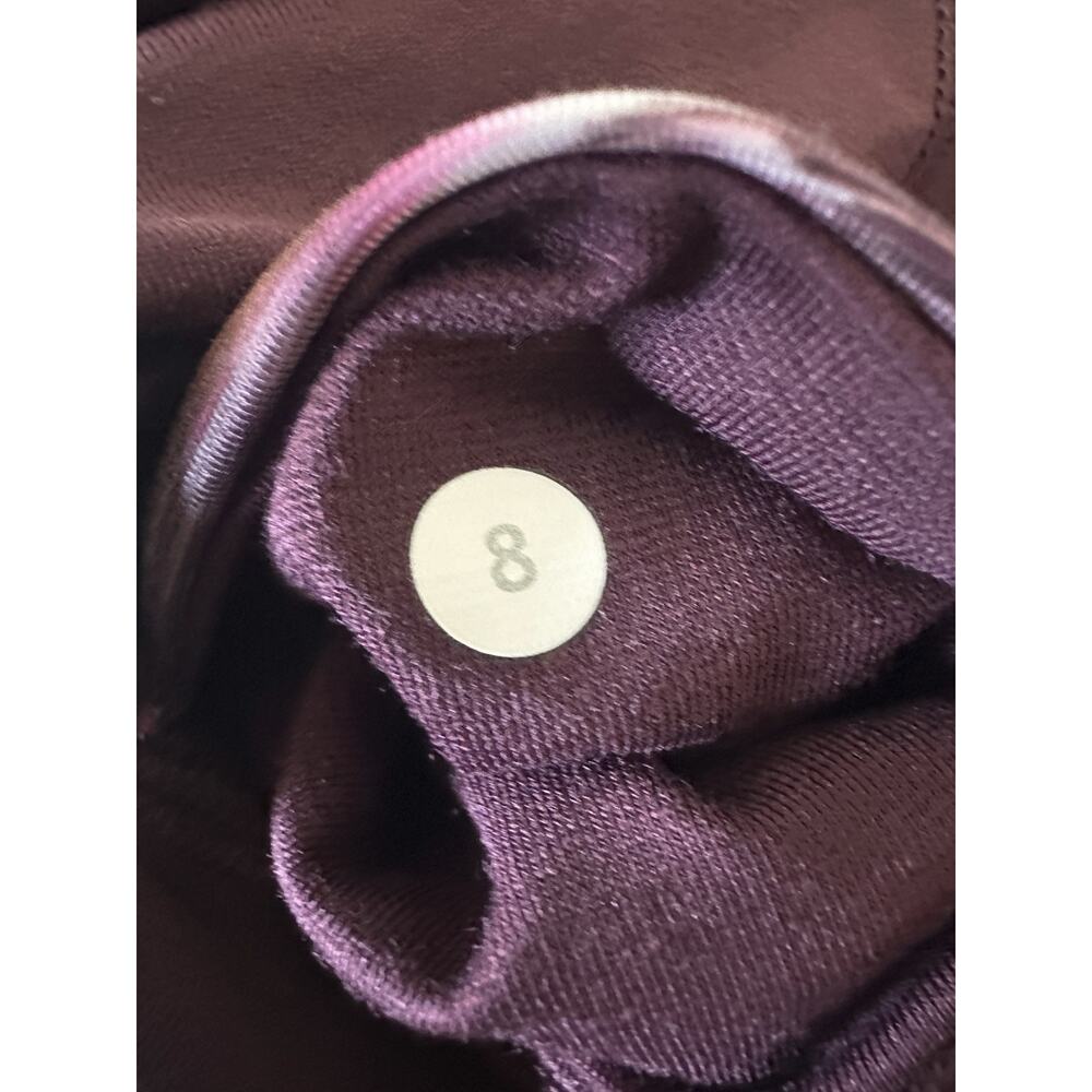 Lululemon Boogie Short Roll Down Full-On Luon Bordeaux Drama Berry Maroon Size 8 - Picture 6 of 16